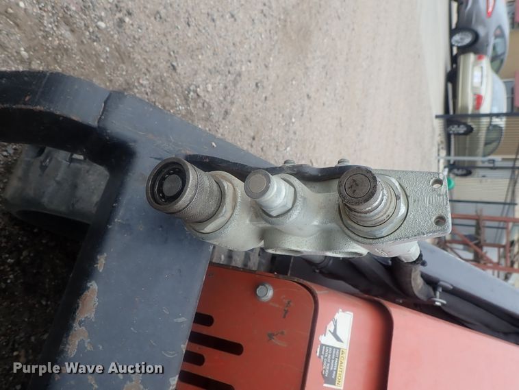 image for item DI7264 2011 Ditch Witch SK350  compact utility loader