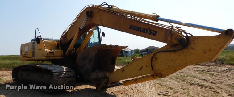 image for item DI8306 2000 Komatsu PC220LC-6  excavator