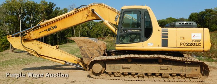 image for item DI8306 2000 Komatsu PC220LC-6  excavator