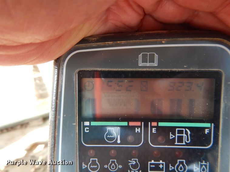 image for item DI8306 2000 Komatsu PC220LC-6  excavator