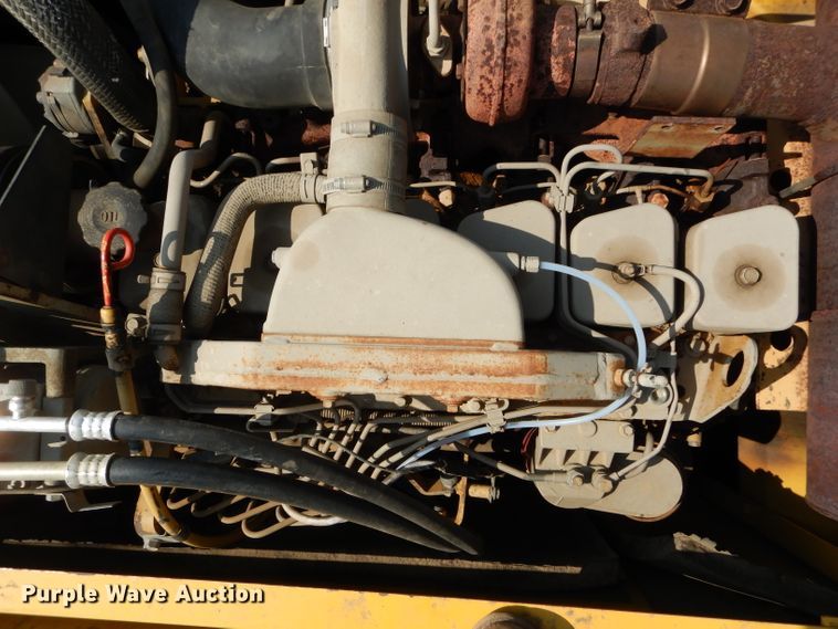 image for item DI8306 2000 Komatsu PC220LC-6  excavator