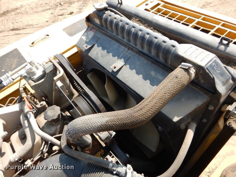 image for item DI8306 2000 Komatsu PC220LC-6  excavator