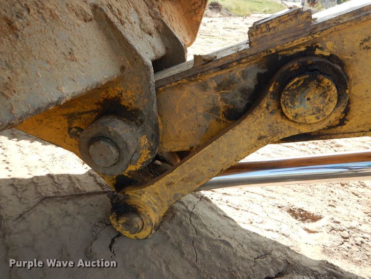 image for item DI8306 2000 Komatsu PC220LC-6  excavator