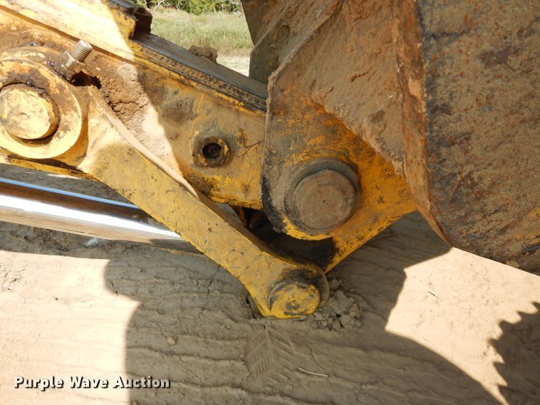 image for item DI8306 2000 Komatsu PC220LC-6  excavator