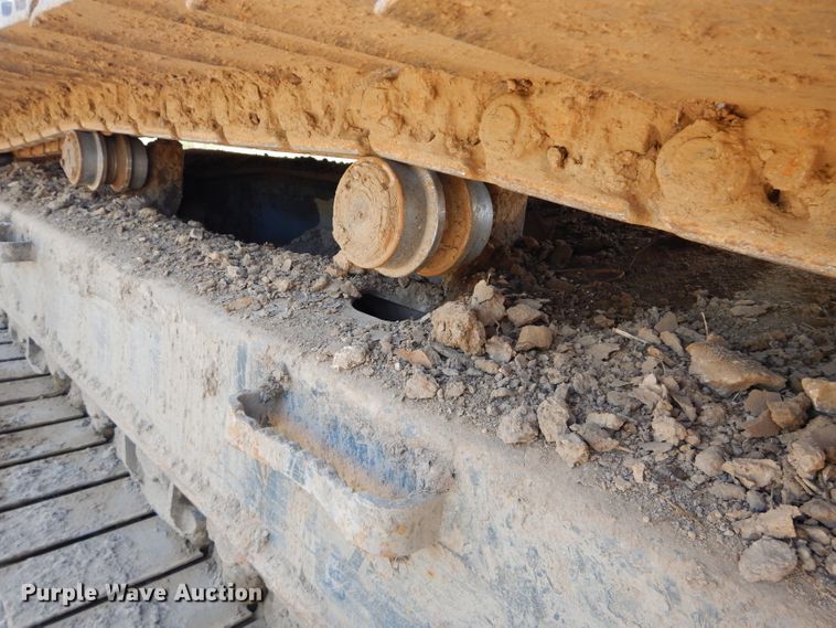 image for item DI8306 2000 Komatsu PC220LC-6  excavator