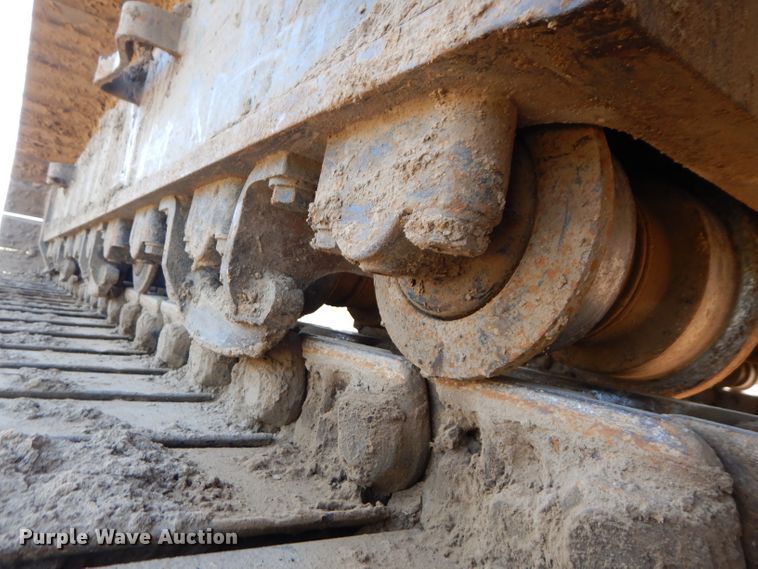 image for item DI8306 2000 Komatsu PC220LC-6  excavator