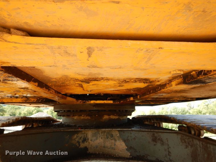 image for item DI8306 2000 Komatsu PC220LC-6  excavator