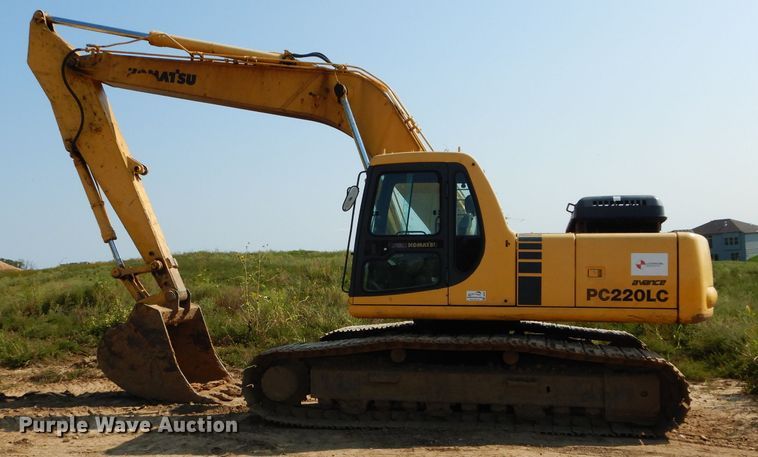 image for item DI8306 2000 Komatsu PC220LC-6  excavator
