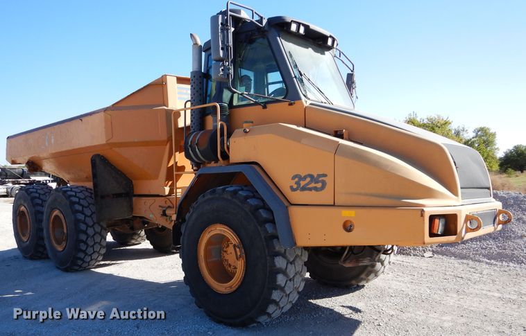 image for item DI8332 2006 Case 325  haul truck