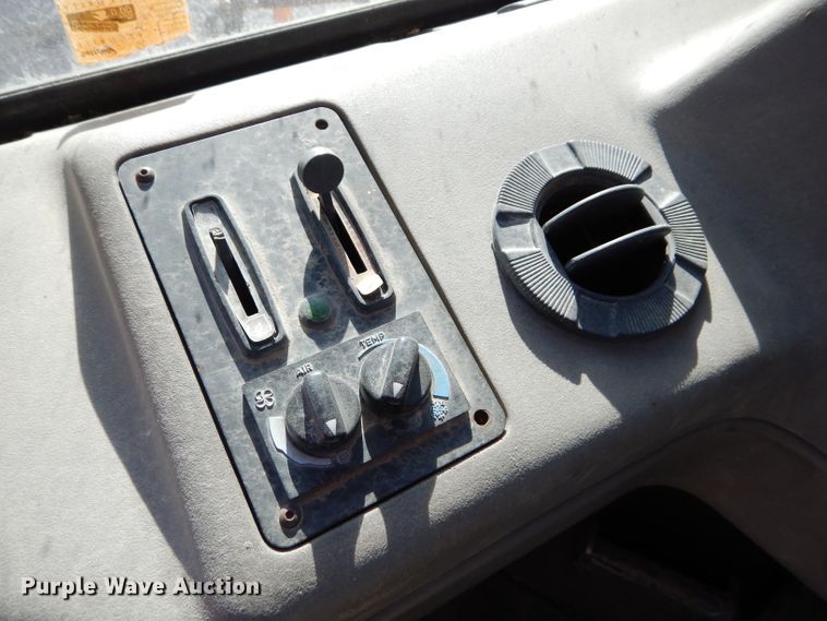 image for item DI8332 2006 Case 325  haul truck