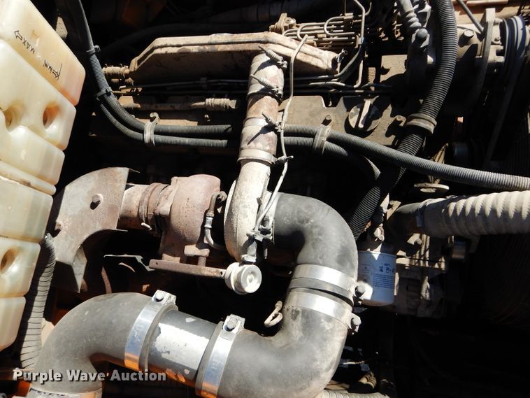 image for item DI8332 2006 Case 325  haul truck