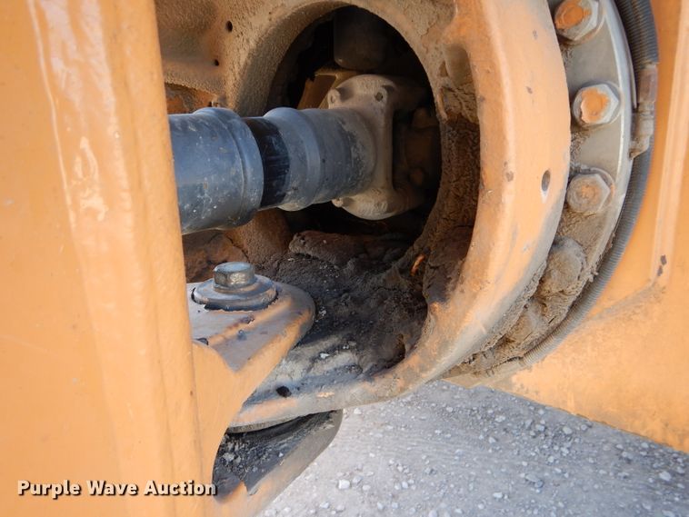 image for item DI8332 2006 Case 325  haul truck