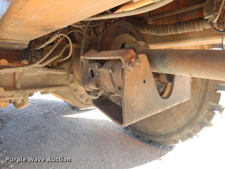 image for item DI8332 2006 Case 325  haul truck