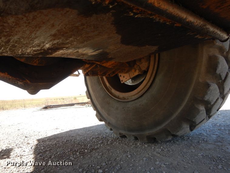 image for item DI8332 2006 Case 325  haul truck