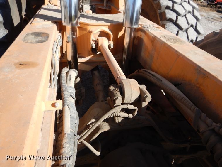 image for item DI8332 2006 Case 325  haul truck