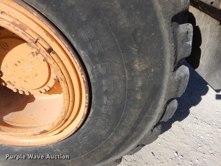 image for item DI8332 2006 Case 325  haul truck