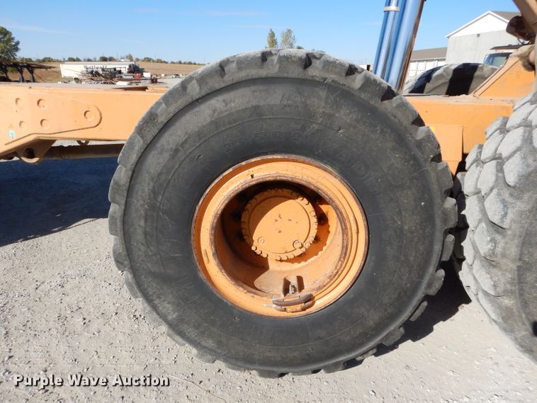 image for item DI8332 2006 Case 325  haul truck