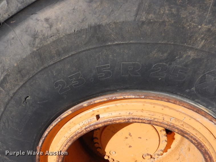 image for item DI8332 2006 Case 325  haul truck