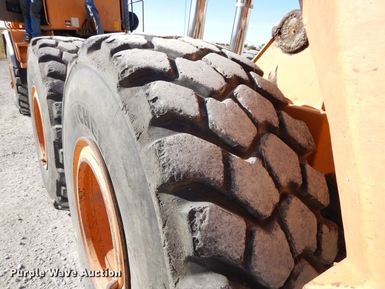 image for item DI8332 2006 Case 325  haul truck