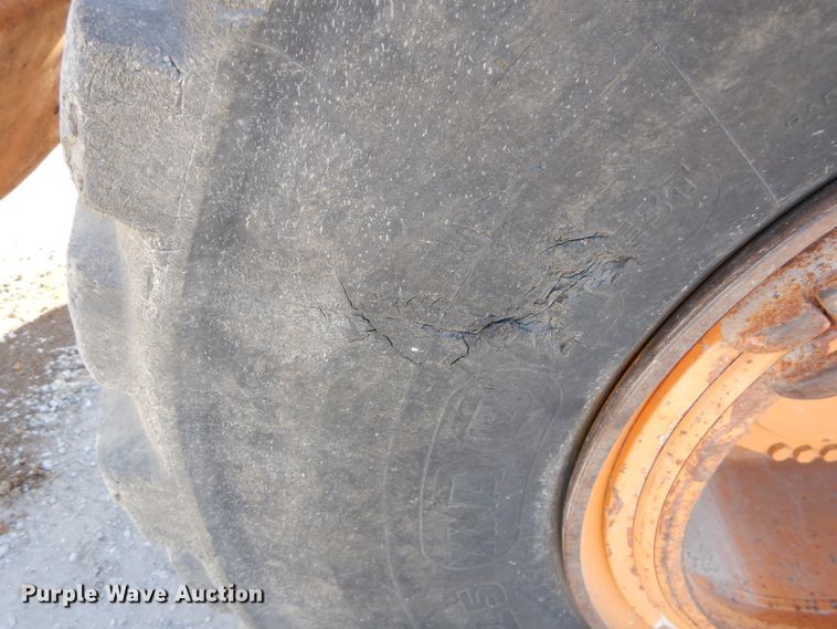 image for item DI8332 2006 Case 325  haul truck