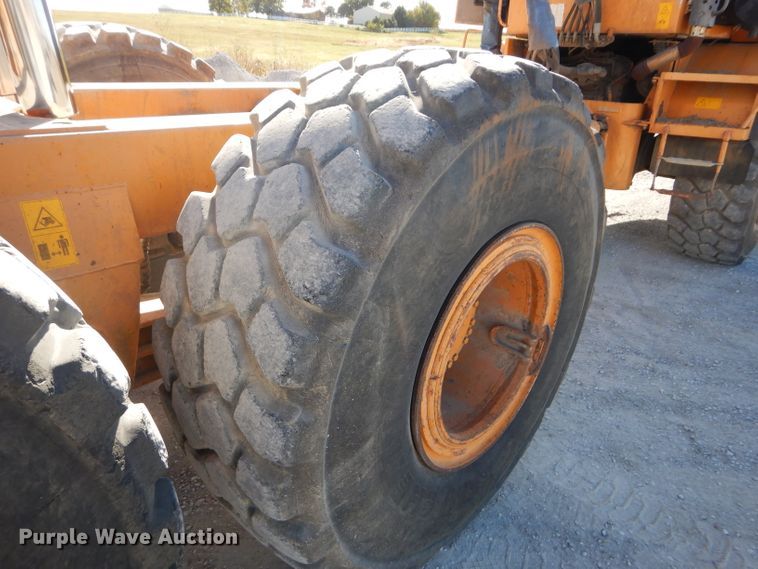 image for item DI8332 2006 Case 325  haul truck