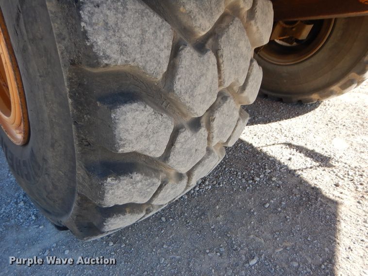 image for item DI8332 2006 Case 325  haul truck