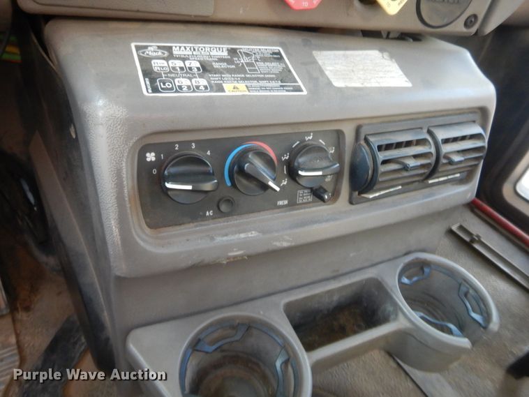 image for item DJ2043 2005 Mack CH600  tank truck