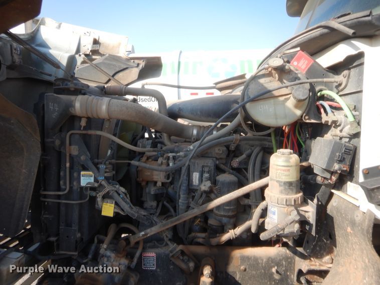 image for item DJ2043 2005 Mack CH600  tank truck