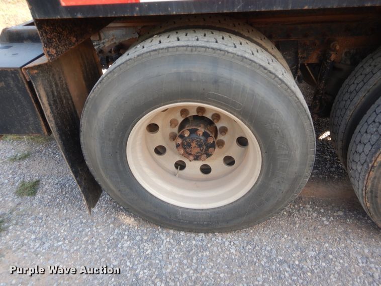 image for item DJ2043 2005 Mack CH600  tank truck