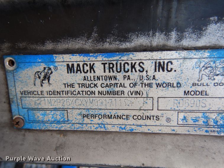image for item DJ6608 2000 Mack RD690S  ready mix truck