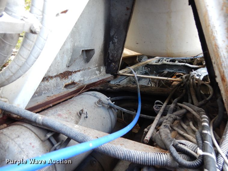 image for item DJ6608 2000 Mack RD690S  ready mix truck