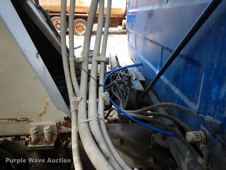 image for item DJ6608 2000 Mack RD690S  ready mix truck