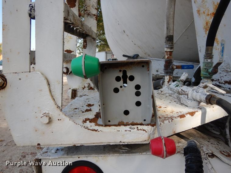 image for item DJ6608 2000 Mack RD690S  ready mix truck