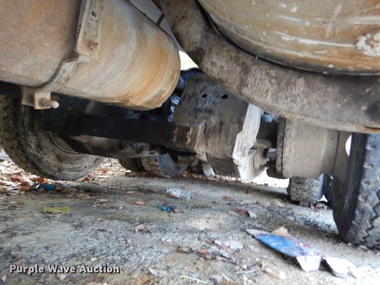 image for item DJ6608 2000 Mack RD690S  ready mix truck