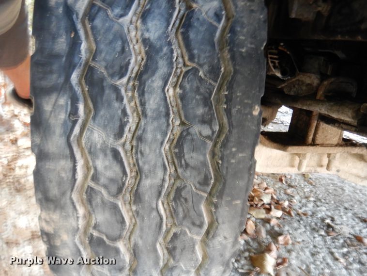 image for item DJ6608 2000 Mack RD690S  ready mix truck