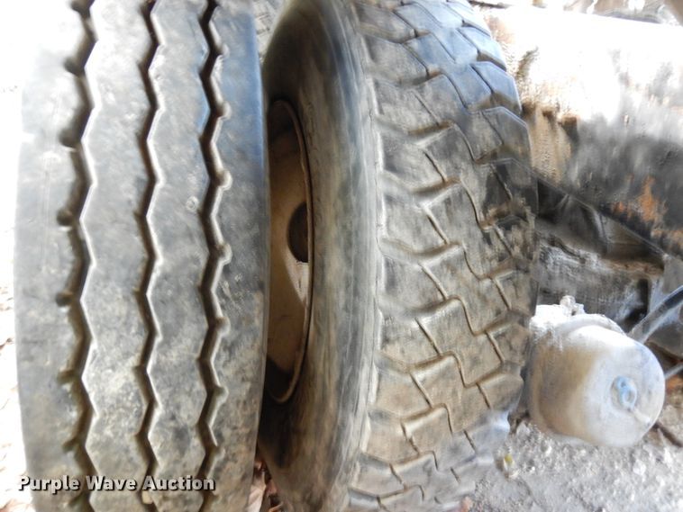 image for item DJ6608 2000 Mack RD690S  ready mix truck