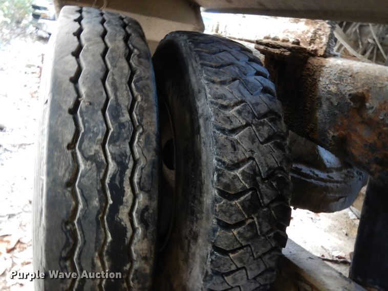 image for item DJ6608 2000 Mack RD690S  ready mix truck