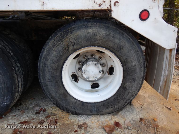 image for item DJ6608 2000 Mack RD690S  ready mix truck