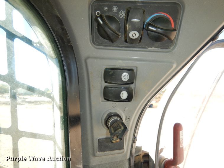 image for item DJ6832 2016 Caterpillar 299D2  tracked skid steer loader