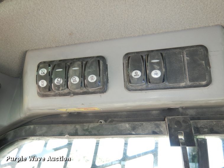 image for item DJ6832 2016 Caterpillar 299D2  tracked skid steer loader