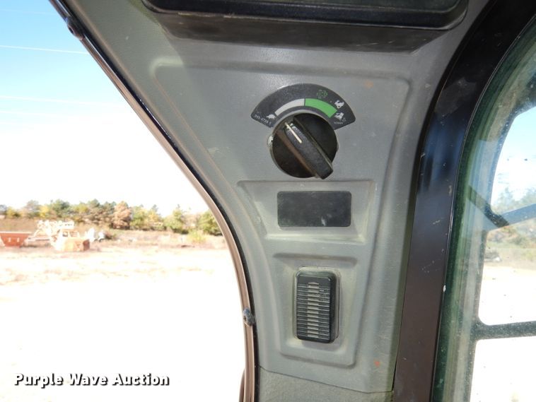 image for item DJ6832 2016 Caterpillar 299D2  tracked skid steer loader