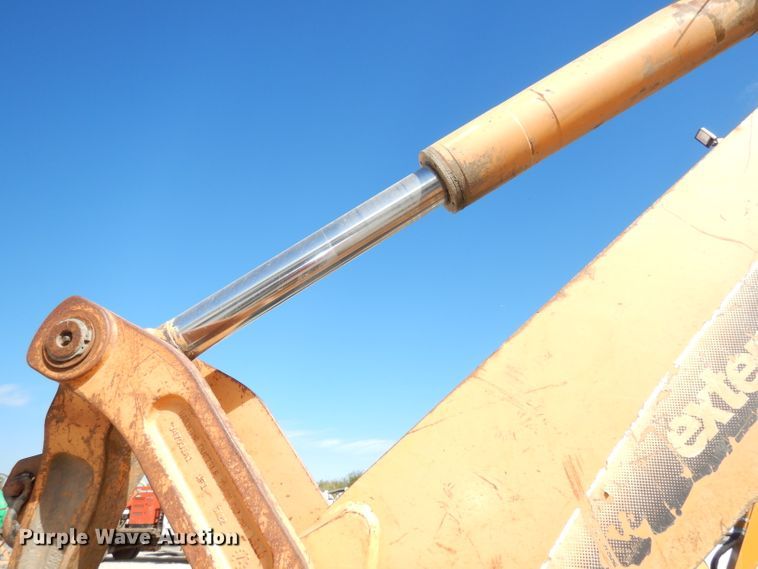 image for item DJ6885 2005 Case 580 Super M  Series 2 backhoe