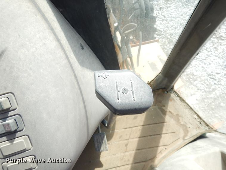 image for item DJ6885 2005 Case 580 Super M  Series 2 backhoe