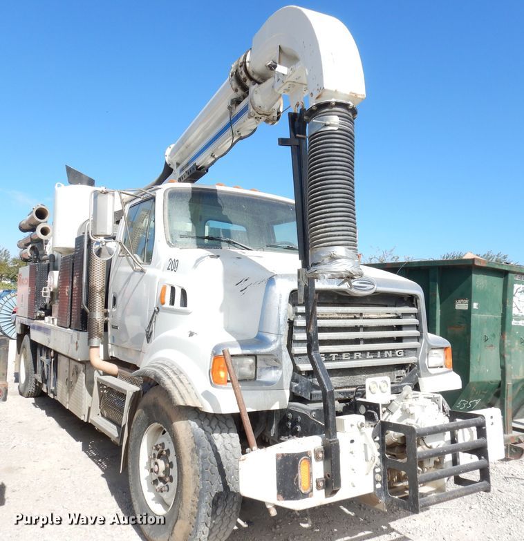 image for item DJ6887 2008 Sterling L-Line  vacuum truck