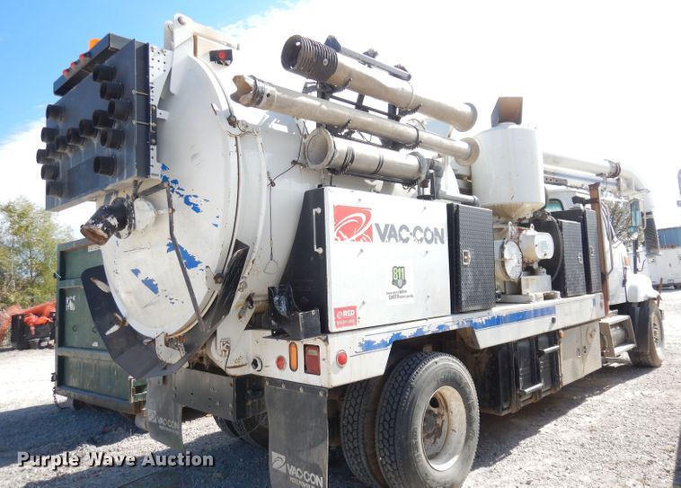 image for item DJ6887 2008 Sterling L-Line  vacuum truck