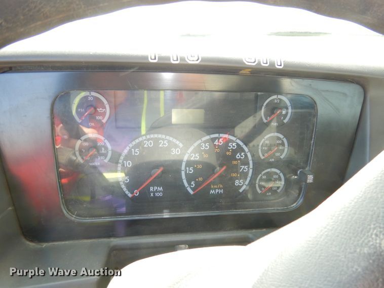 image for item DJ6887 2008 Sterling L-Line  vacuum truck