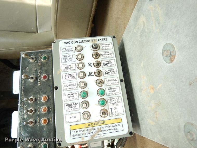 image for item DJ6887 2008 Sterling L-Line  vacuum truck