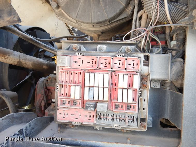 image for item DJ6887 2008 Sterling L-Line  vacuum truck