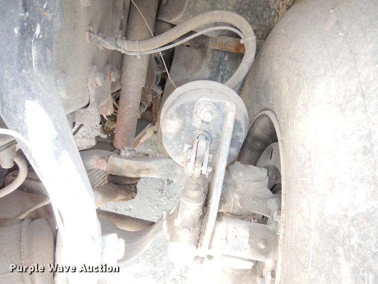 image for item DJ6887 2008 Sterling L-Line  vacuum truck