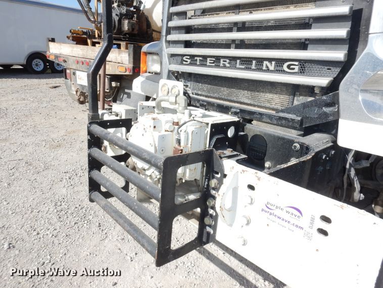 image for item DJ6887 2008 Sterling L-Line  vacuum truck